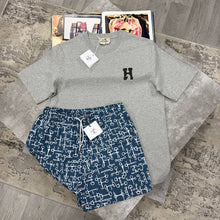 Load image into Gallery viewer, Tshirt