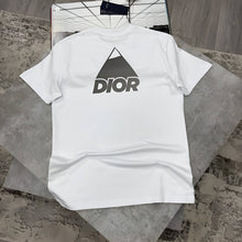 Load image into Gallery viewer, Tshirt