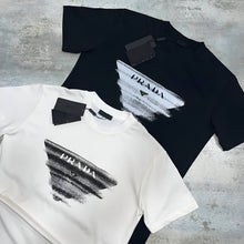 Load image into Gallery viewer, Tshirt