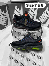 Load image into Gallery viewer, Shoes