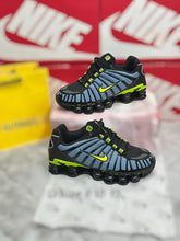 Load image into Gallery viewer, Shoes