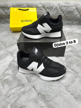 Load image into Gallery viewer, Shoes