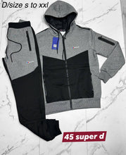 Load image into Gallery viewer, Tracksuit