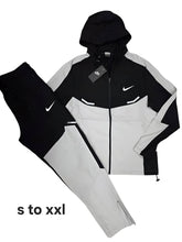 Load image into Gallery viewer, Tracksuit