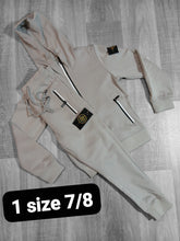 Load image into Gallery viewer, Tracksuit