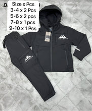 Load image into Gallery viewer, Tracksuit