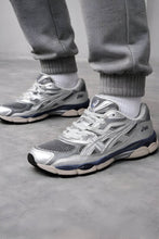 Load image into Gallery viewer, Shoes