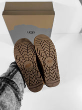 Load image into Gallery viewer, Shoes