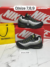 Load image into Gallery viewer, Shoes