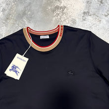 Load image into Gallery viewer, Tshirt