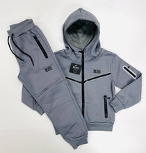 Load image into Gallery viewer, tracksuit Boys