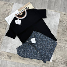 Load image into Gallery viewer, Tshirt