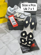Load image into Gallery viewer, Shoes