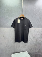 Load image into Gallery viewer, T-shirt