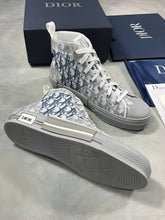 Load image into Gallery viewer, Shoes
