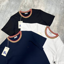 Load image into Gallery viewer, Tshirt