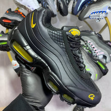Load image into Gallery viewer, Shoes