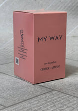 Load image into Gallery viewer, Perfume
