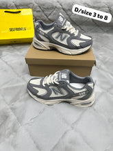 Load image into Gallery viewer, Shoes