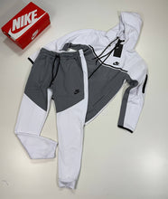 Load image into Gallery viewer, Tracksuit