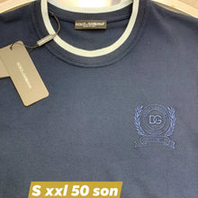 Load image into Gallery viewer, Tshirt