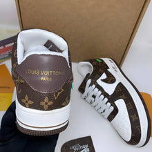 Load image into Gallery viewer, Shoes