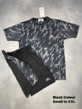 Load image into Gallery viewer, Tshirt