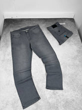 Load image into Gallery viewer, Jeans
