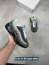 Load image into Gallery viewer, Shoes