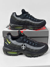 Load image into Gallery viewer, Shoes
