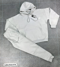 Load image into Gallery viewer, Tracksuit