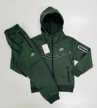 Load image into Gallery viewer, tracksuit Boys