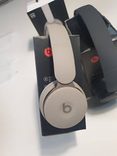 Load image into Gallery viewer, Headphone
