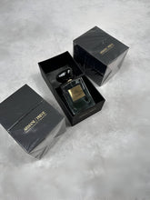 Load image into Gallery viewer, Perfume