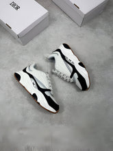 Load image into Gallery viewer, Shoes