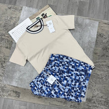 Load image into Gallery viewer, Tshirt