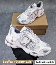 Load image into Gallery viewer, Shoes