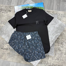 Load image into Gallery viewer, Tshirt