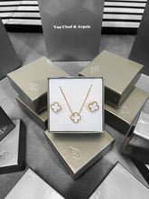Load image into Gallery viewer, Necklace