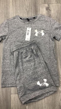 Load image into Gallery viewer, tshirt and short