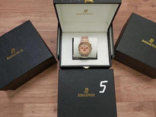 Load image into Gallery viewer, Watch