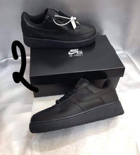 Load image into Gallery viewer, Shoes