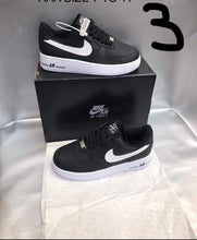 Load image into Gallery viewer, Shoes