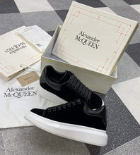 Load image into Gallery viewer, Shoes