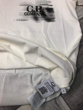 Load image into Gallery viewer, T-shirt