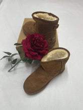 Load image into Gallery viewer, Shoes