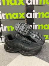Load image into Gallery viewer, Shoes