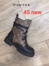 Load image into Gallery viewer, Shoes