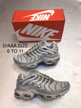 Load image into Gallery viewer, Shoes