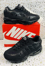 Load image into Gallery viewer, Shoes